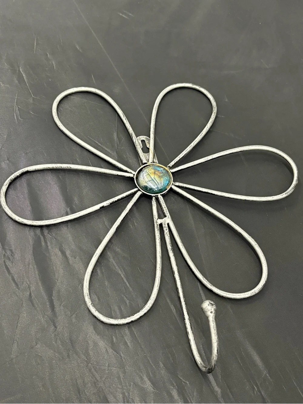 Decorative Metal Flower Wall Hanging Hook in Silver